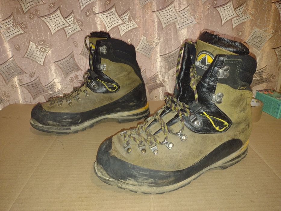 Горні черевики MOUNTAIN, шкіряні, розмір 42(27,5), Італія.