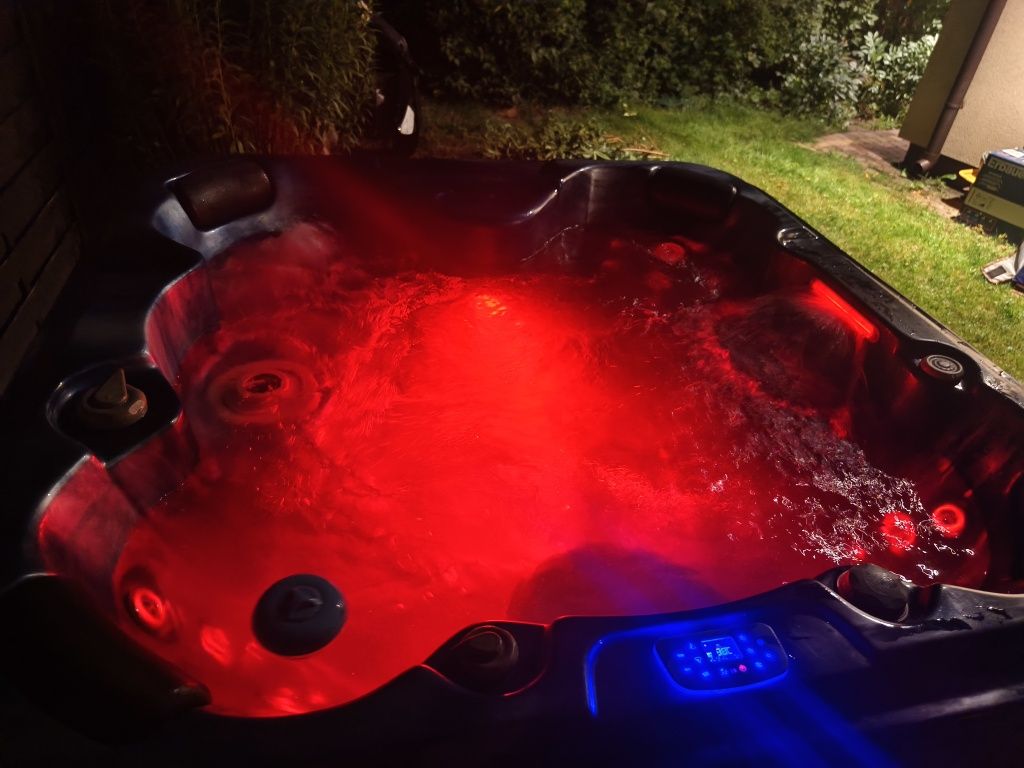 Jacuzzi ogrodowe Wanna SPA