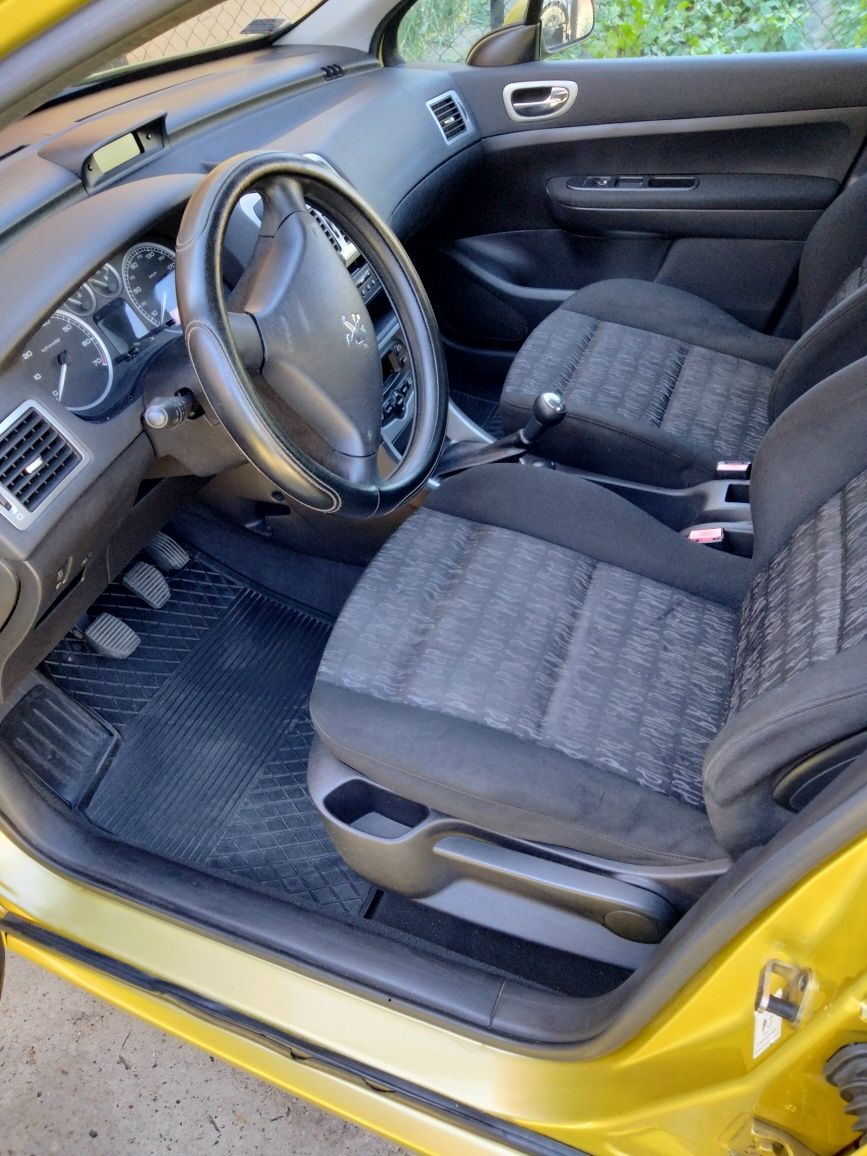 Peugeot 307 w dobrym stanie