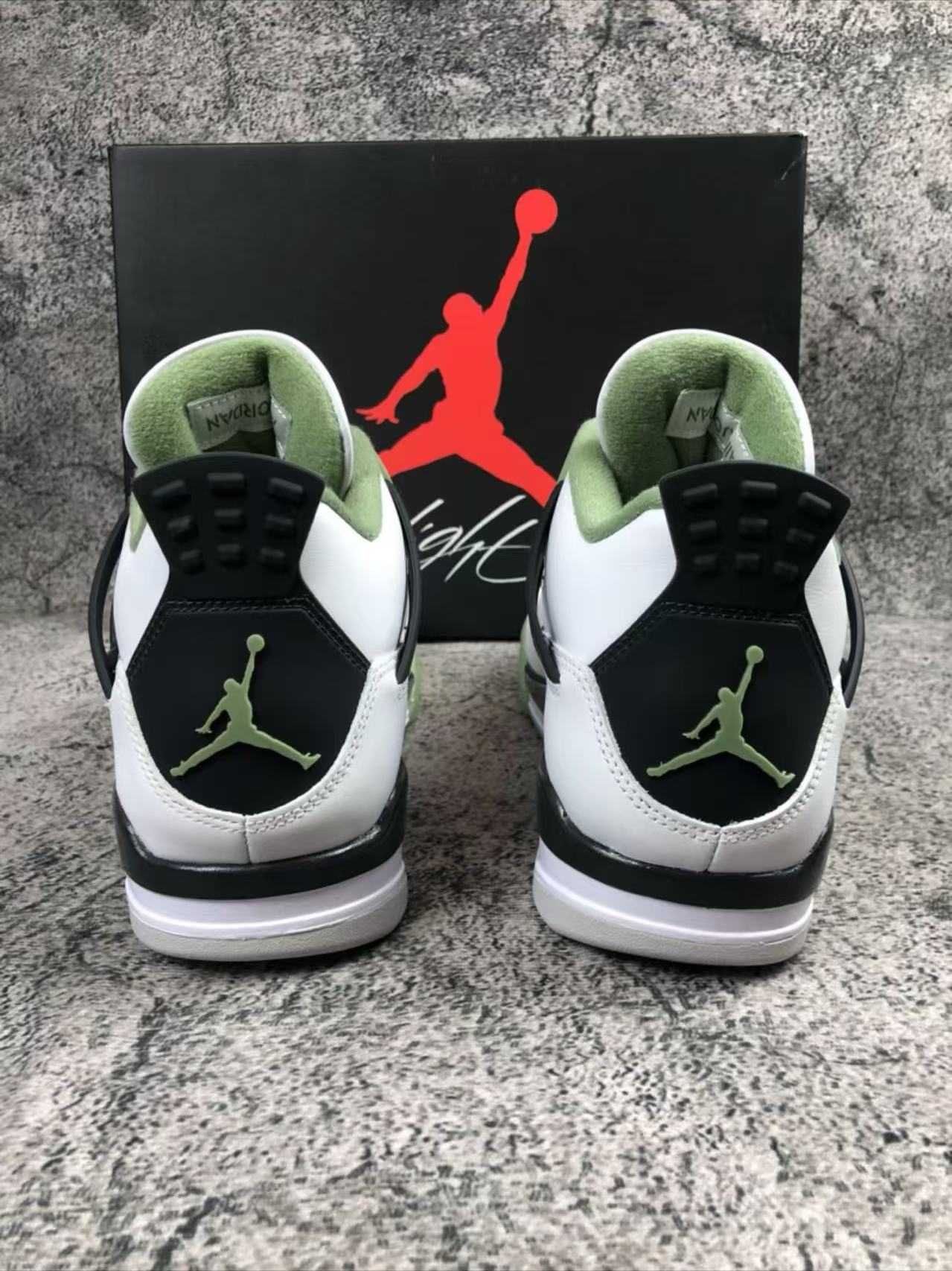 Jordan 4 Retro SB Pine Green R.38