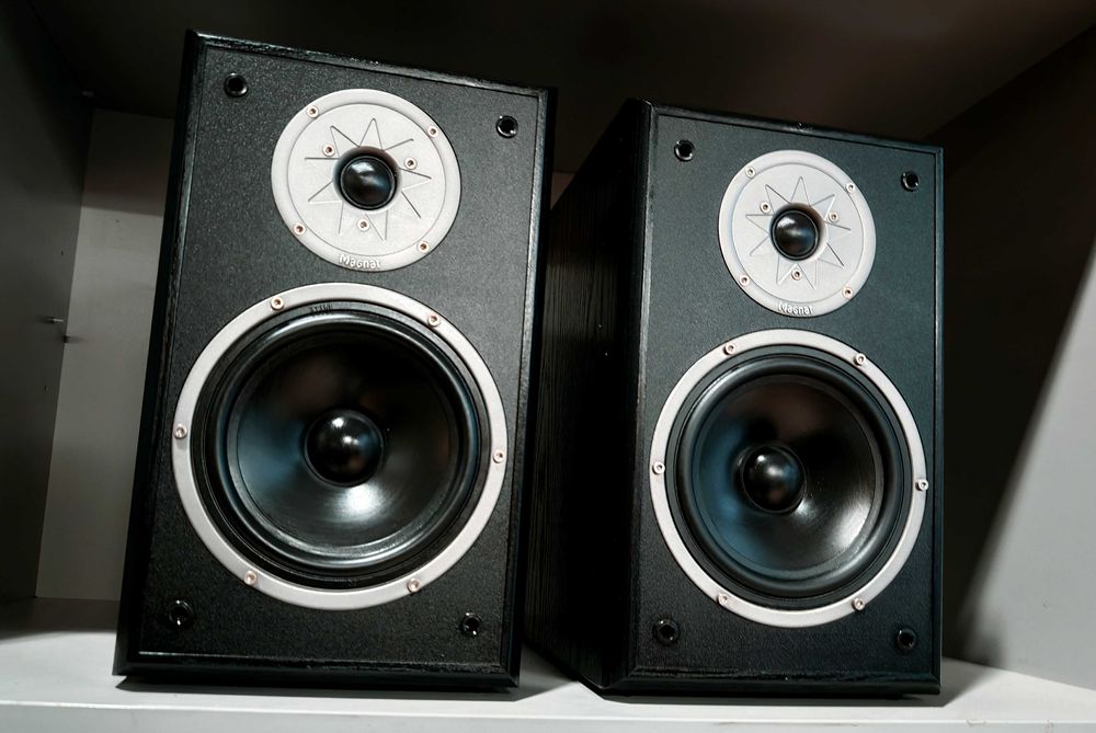 Kolumny Magnat Moni­tor Supreme 200 Czarne Para Bassreflex 2x 180W !!