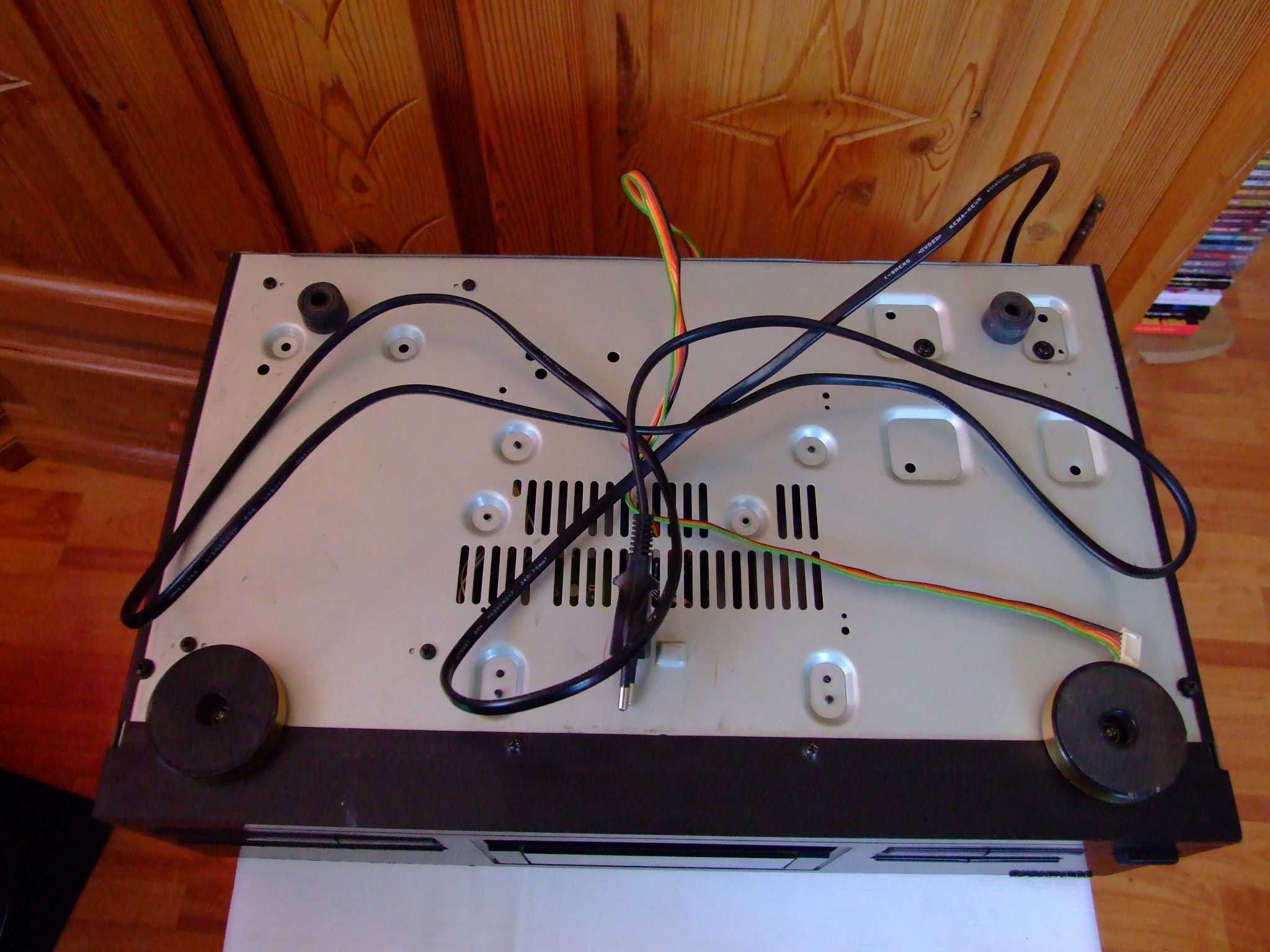 Soundwave CD-1100