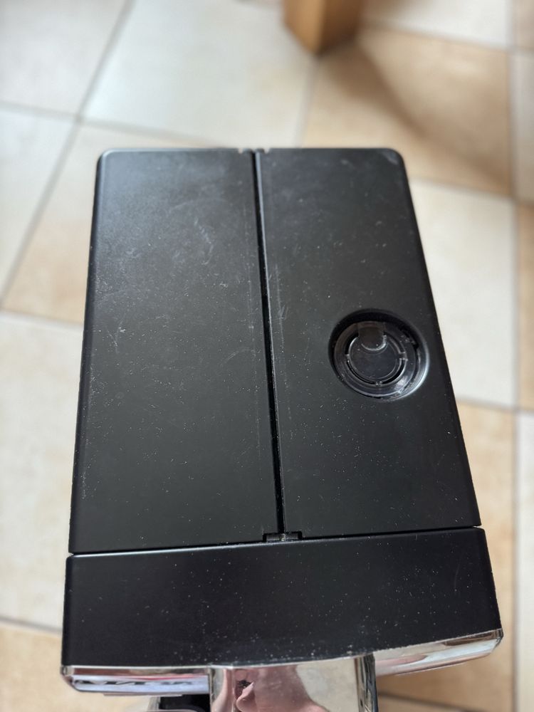 Ekspres do kawy Philips LatteGo EP5330