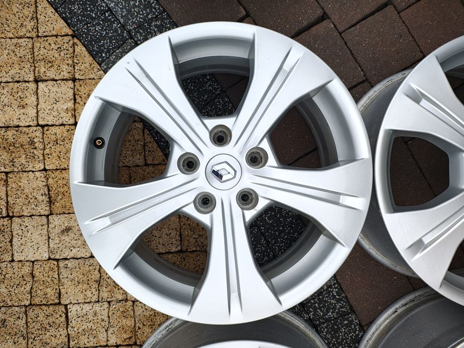 Felgi 17 Renault 5x114,3 7J et49