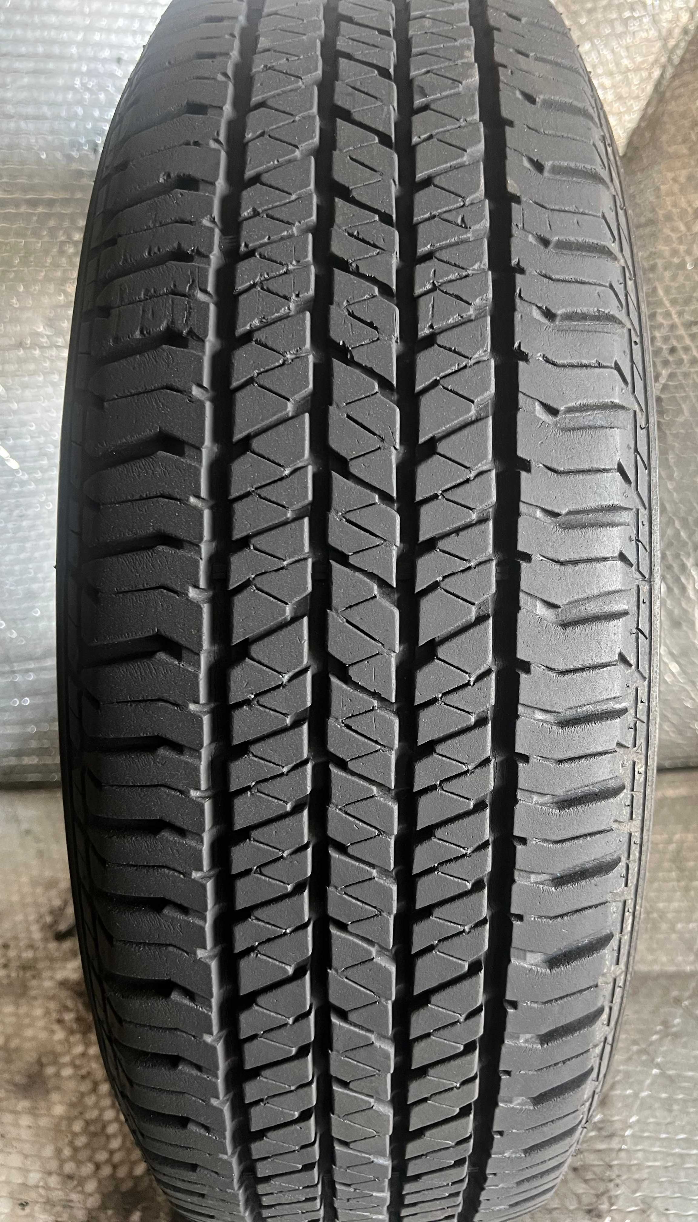 Шини Б/в 205.70.15 компл Bridgestone