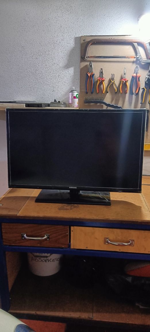 TV SAMSUNG DE 73CM (para peças)