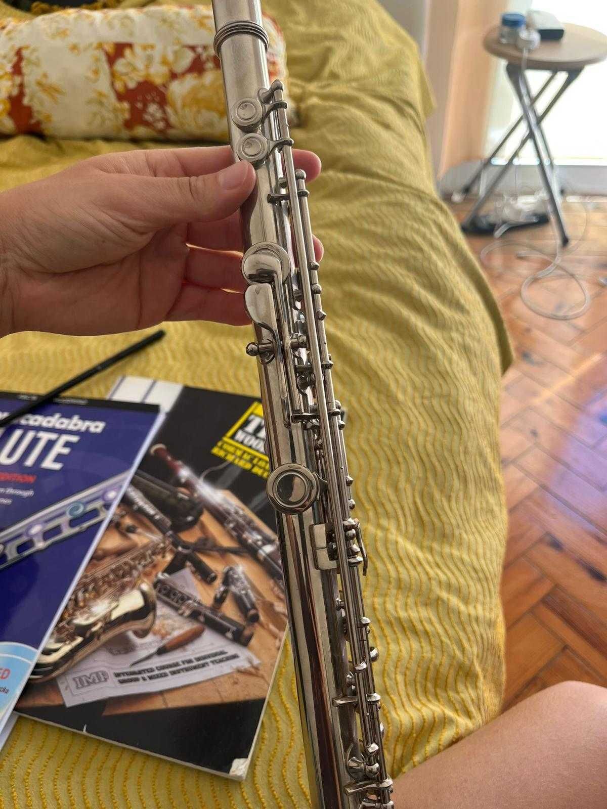 Flauta com Estojo + Livros + CDs - J. Michael / Flute with Case