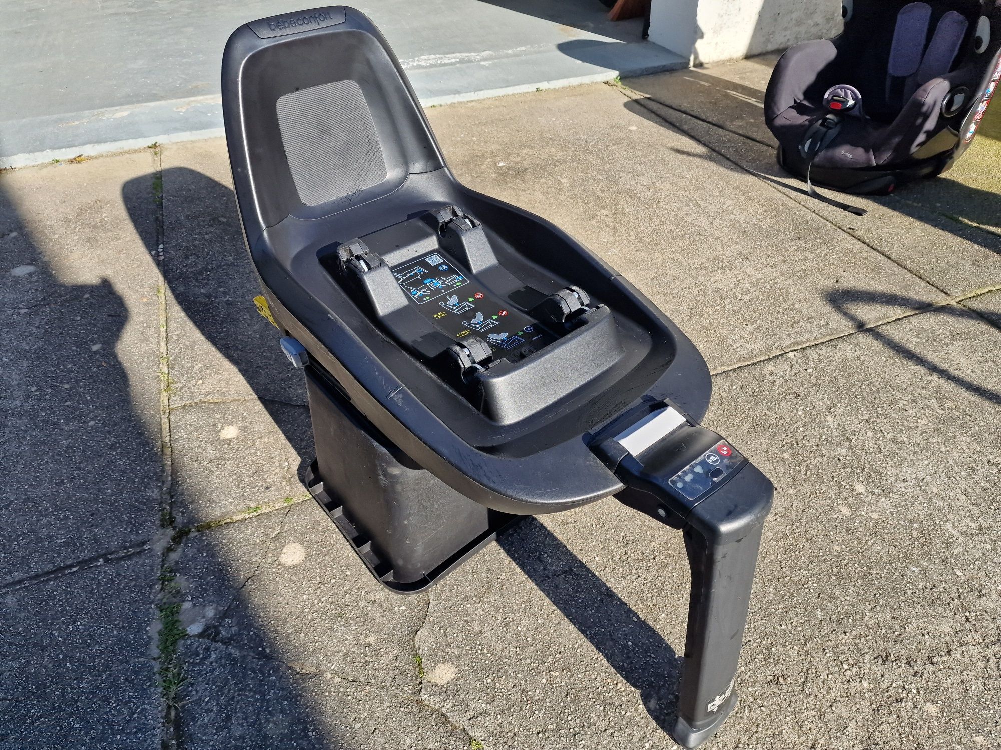 Vendo carrinho Bébé Quinny Moodd c/ OVO BebeConfort + ISOFIX ALCOFA 2W