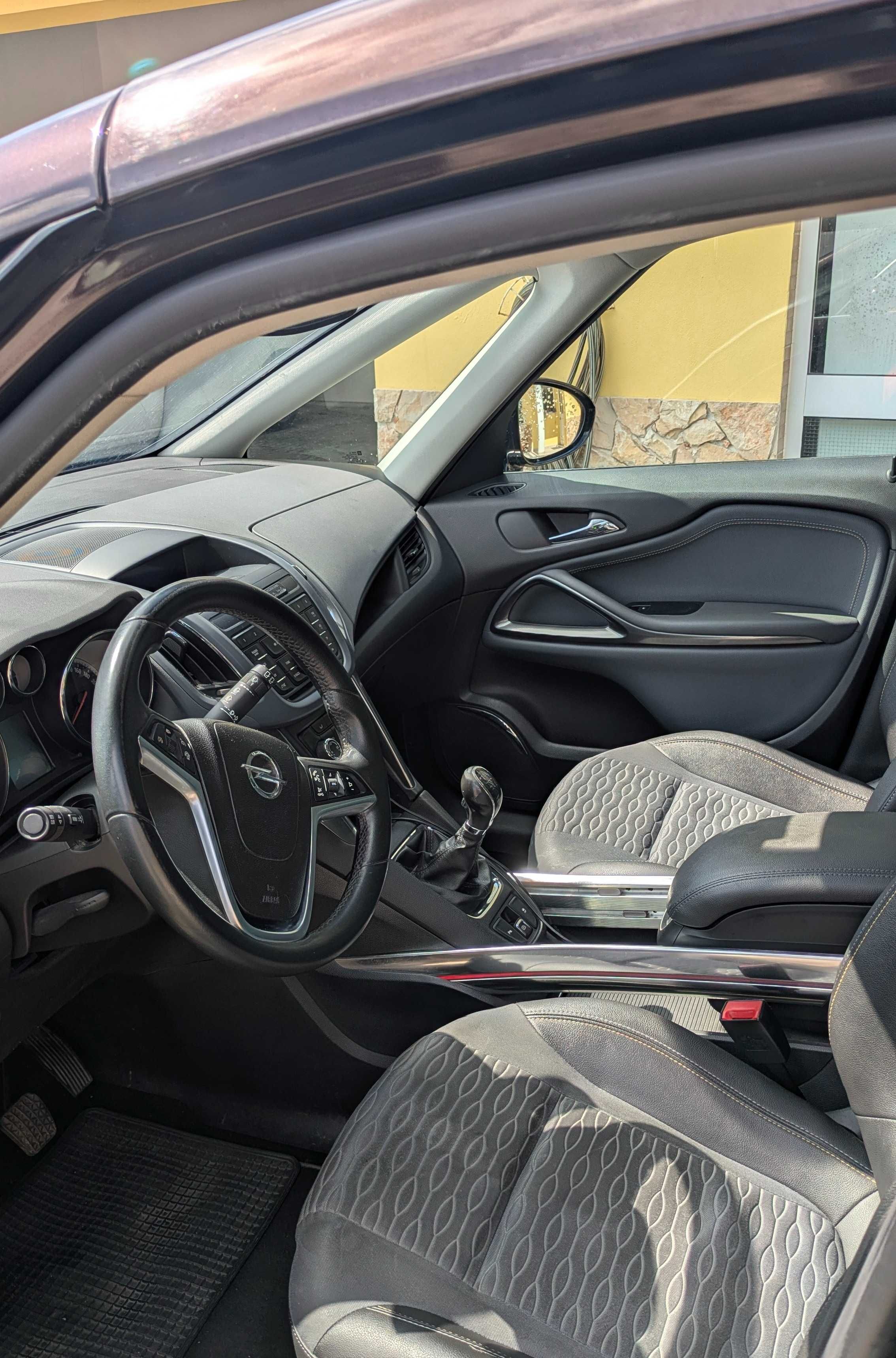 Opel Zafira, 2.0 diesel, 7 lugares