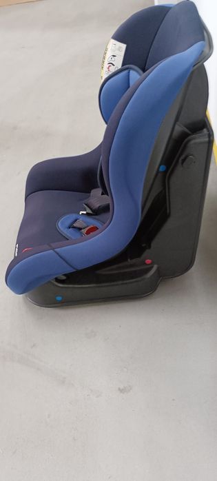 Cadeira auto de bebé