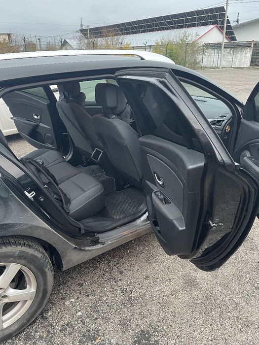 Renault Megane lll Grandtour 1,5dCi (81kw/110hp), Робот,3 покоління