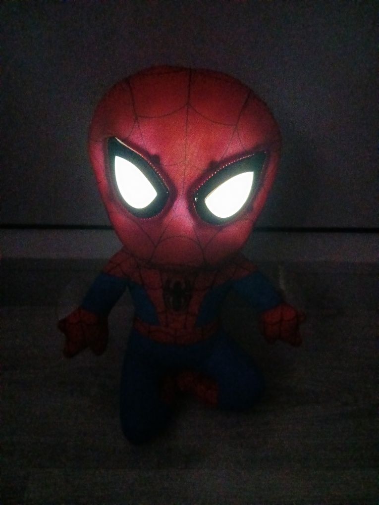 Maskotka Spider-Man z przyssawkami i świecącymi oczami