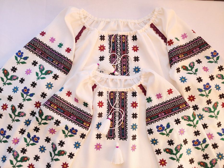 Жіноча вишита сорочка вишиванка борщівська