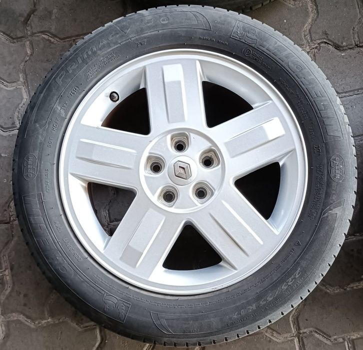JANTES RENAULT R17 COM PNEUS 225/55 FURAÇÃO 5X108 ET50