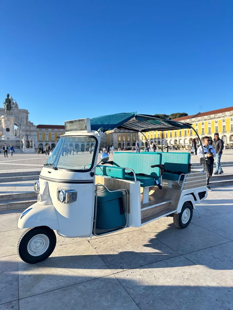 Tuk Tuk Piaggio 422 - 7 lugares