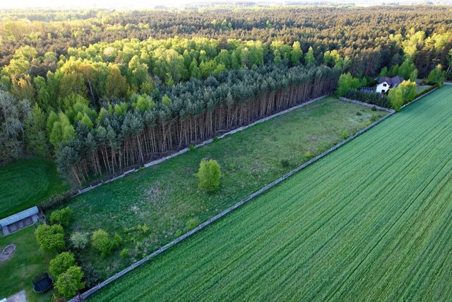 Działka budowlana z mediami 4610 m2