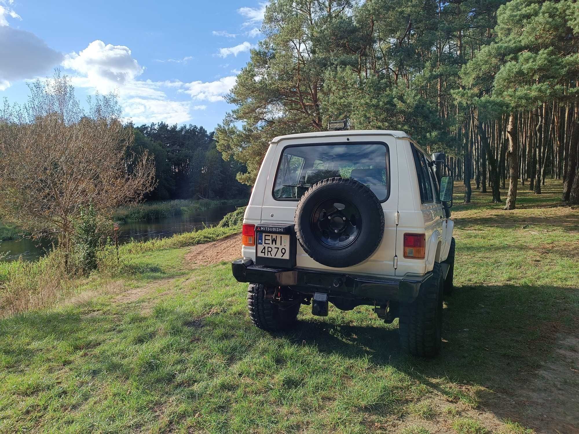 Mitsubishi PAJERO 2.5