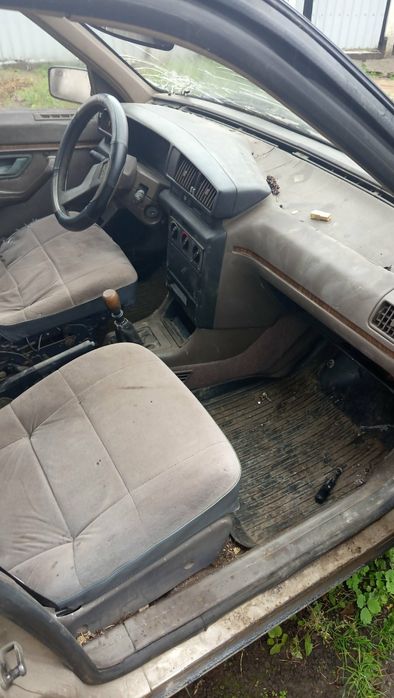 Продам пежо 405 на запчасти или ремонт