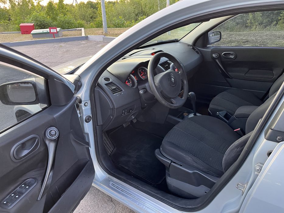Renault Megane 1.6 автомат газ/бенз