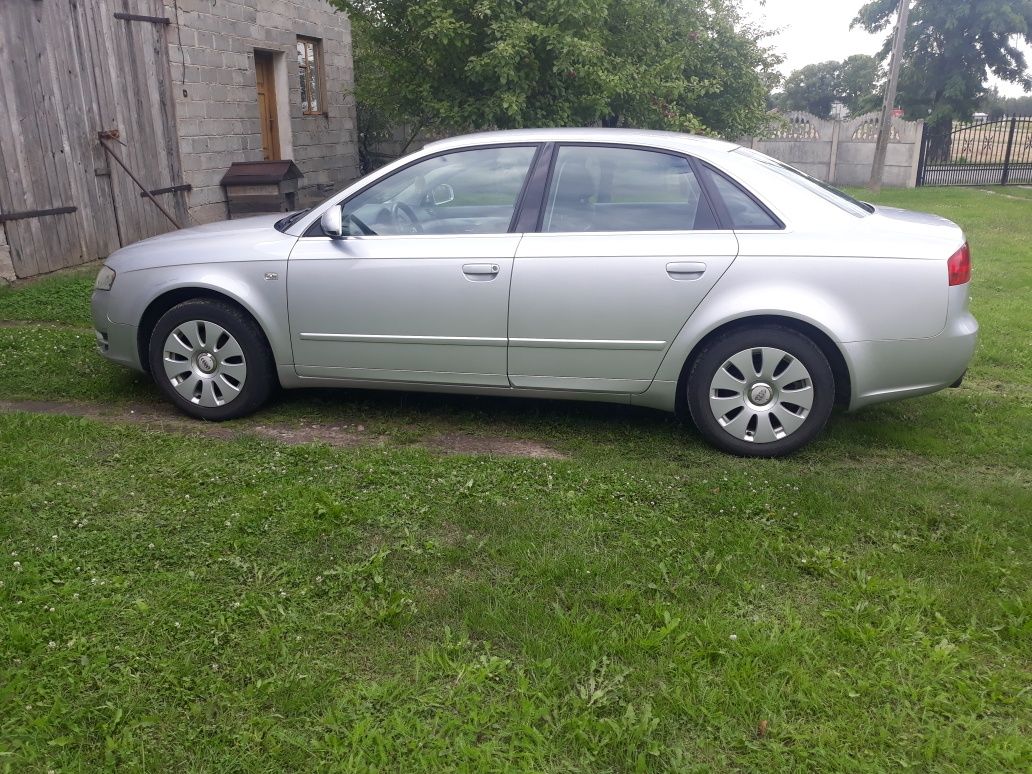 Audi a4 b7 2.0 benzyna