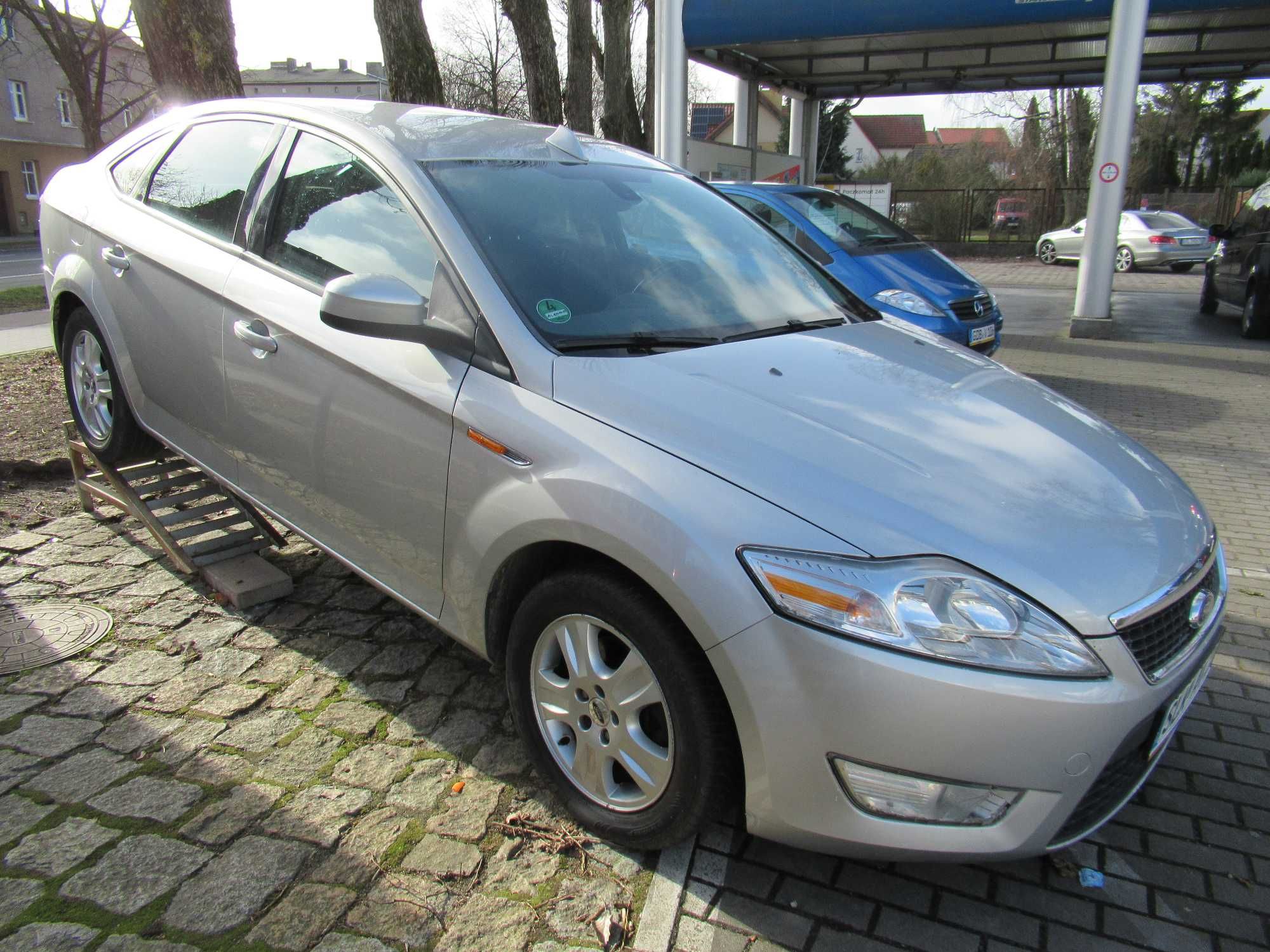 Ford mondeo mk4 hatchback 2.0 diesel 140km 2008r bardzo ładny