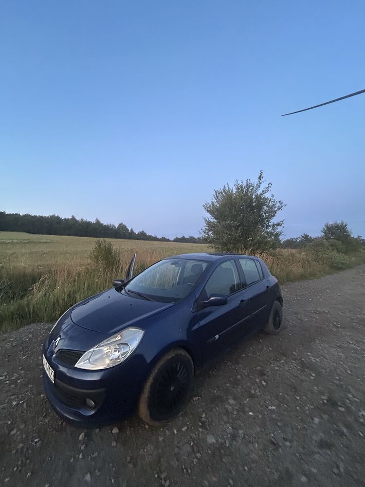 Samochód osobowy renault Clio 3