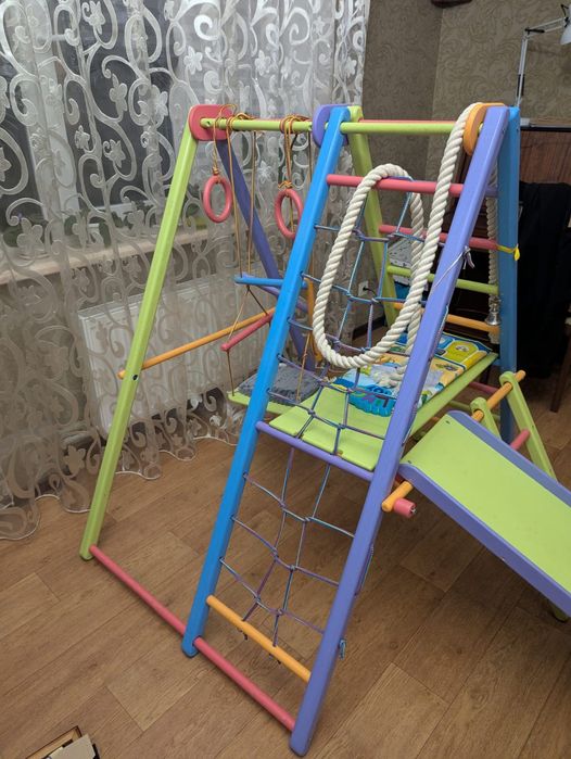 Ігровий складний спортивний куточок Кроша кольоровий