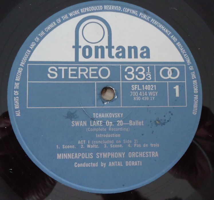 Três discos de vinil - Ballet Lago dos Cisnes de Tchaikovsky