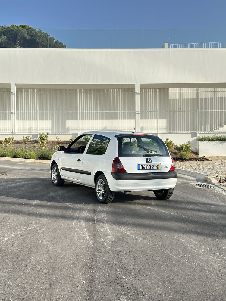 Vendo Renault Clio 1.5 DCI 2005