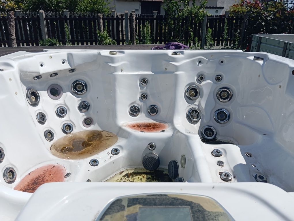 Jacuzzi ogrodowe niecka nowa, podstawowa.