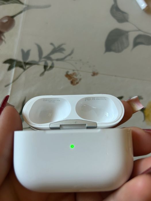 Apple Air pods pro 1 gen etui ładujące