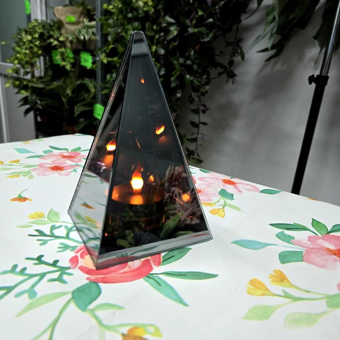 Znicz lustrzany 3D piramida