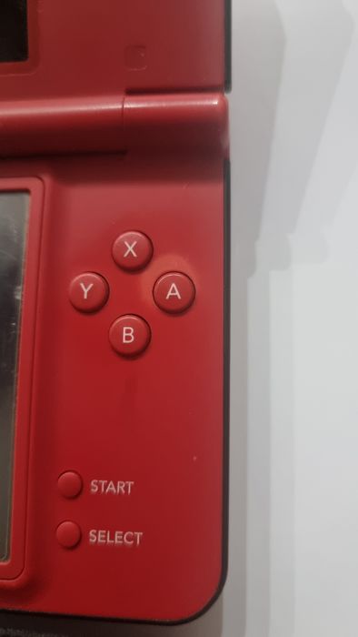 Nintendo DSi XL Mario edycja