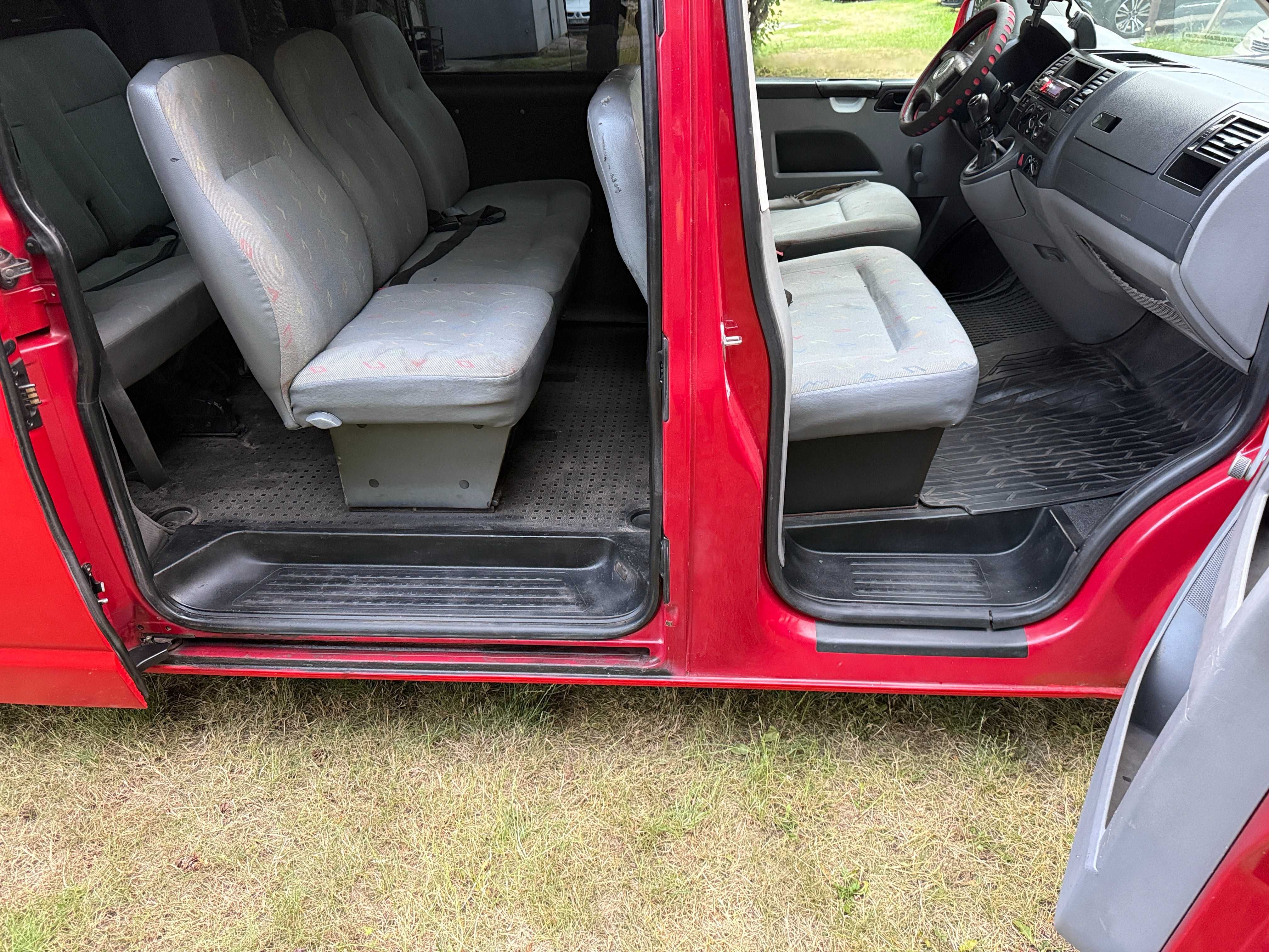 VW Transporter T5 Caravelle 9-cio Osobowy 2.5TDI