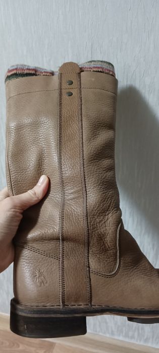 Продам модні шкіряні чобітки