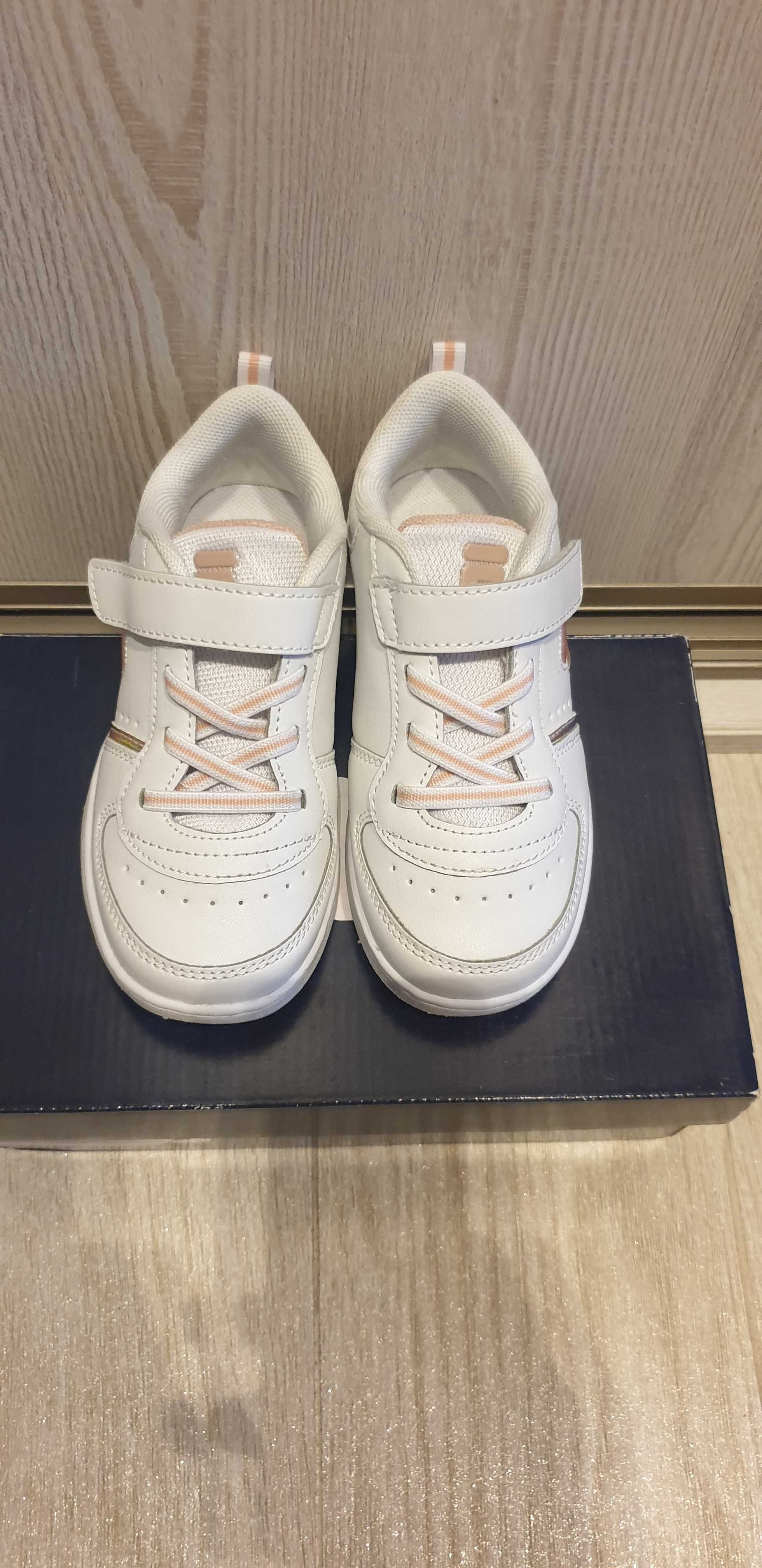Sportowe buty FILA dla dziewczynki, r. 27 – świetny stan!