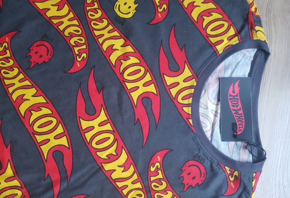 Nowa bawełniana piżama męska marki  Hot Wheels rozmiar M.