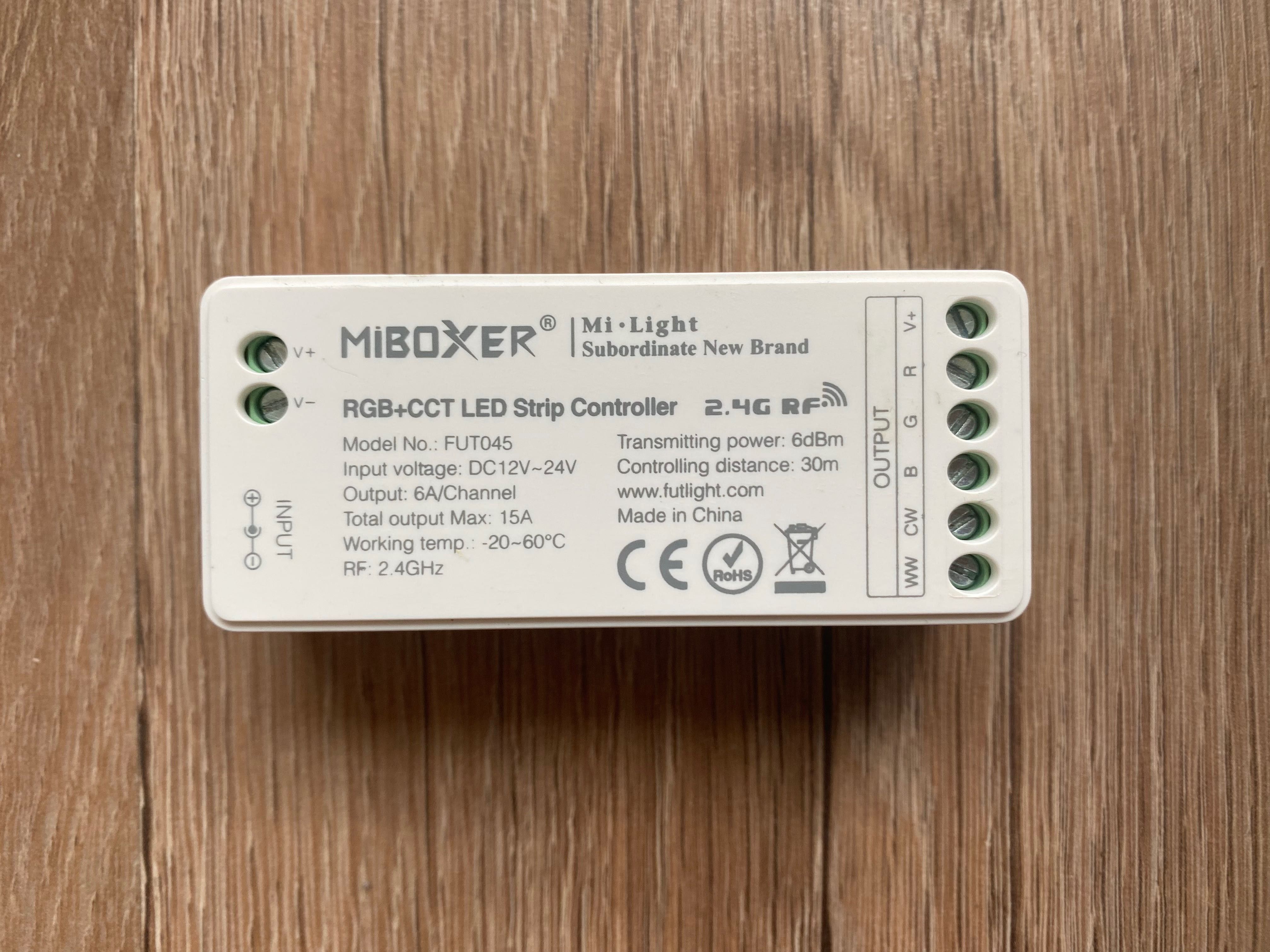 LED контроллер Miboxer FUT045 RGB CCT