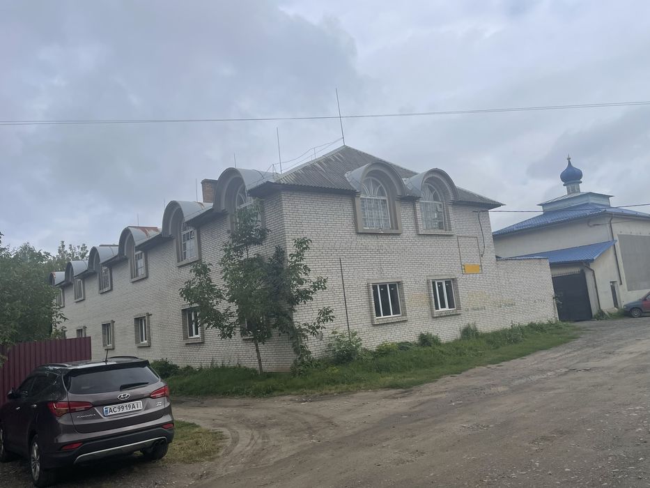 Продам велике  виробниче приміщення , 1100 кв м по 460долл за метр