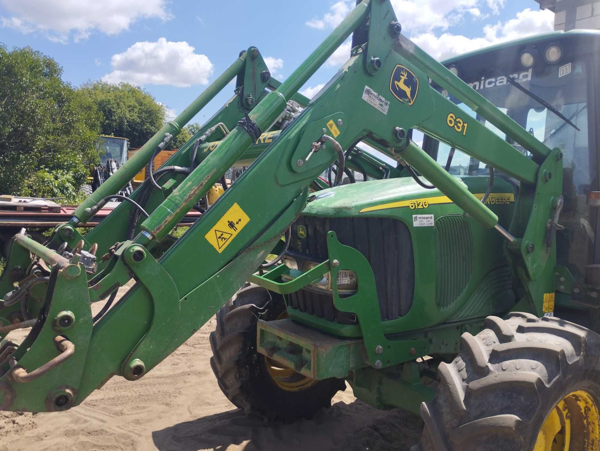 Ładowacz czołowy John Deere 631 , tur