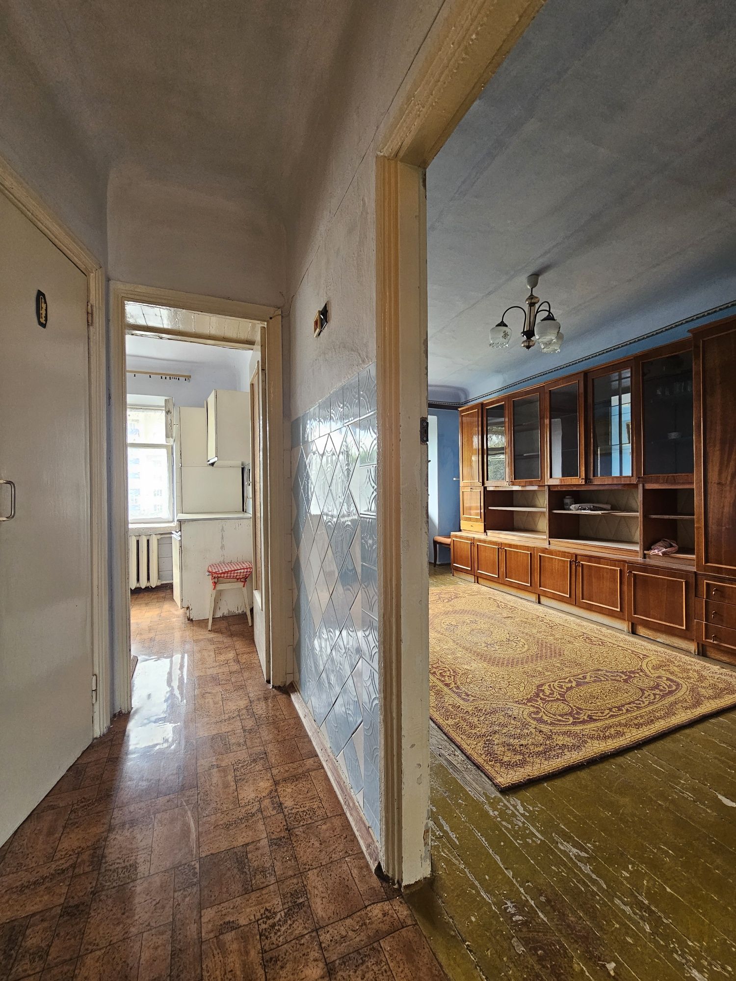 Продам 3 кімнатну квартиру в центрі міста