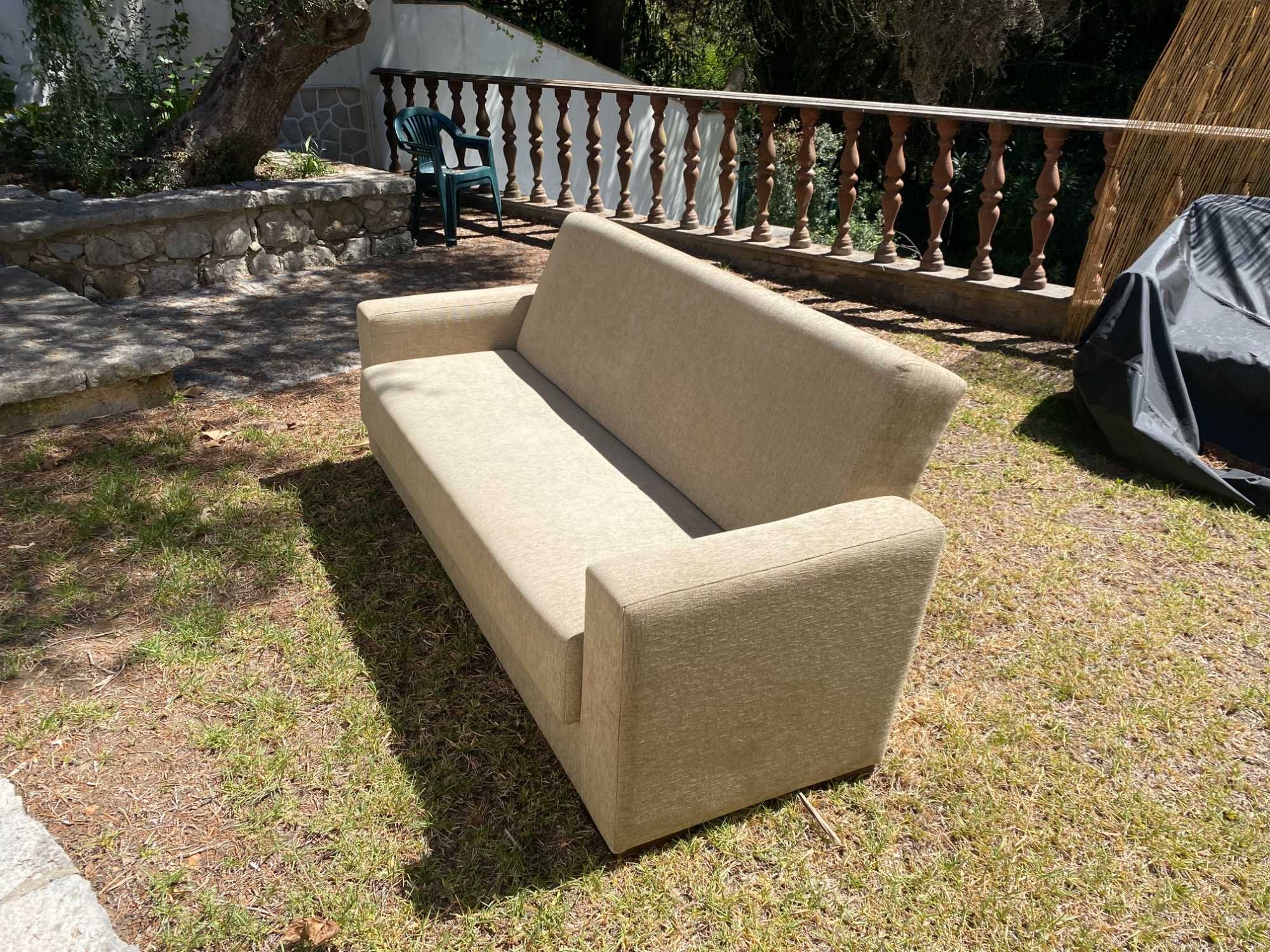 Sofa cama 3 lugares cor creme