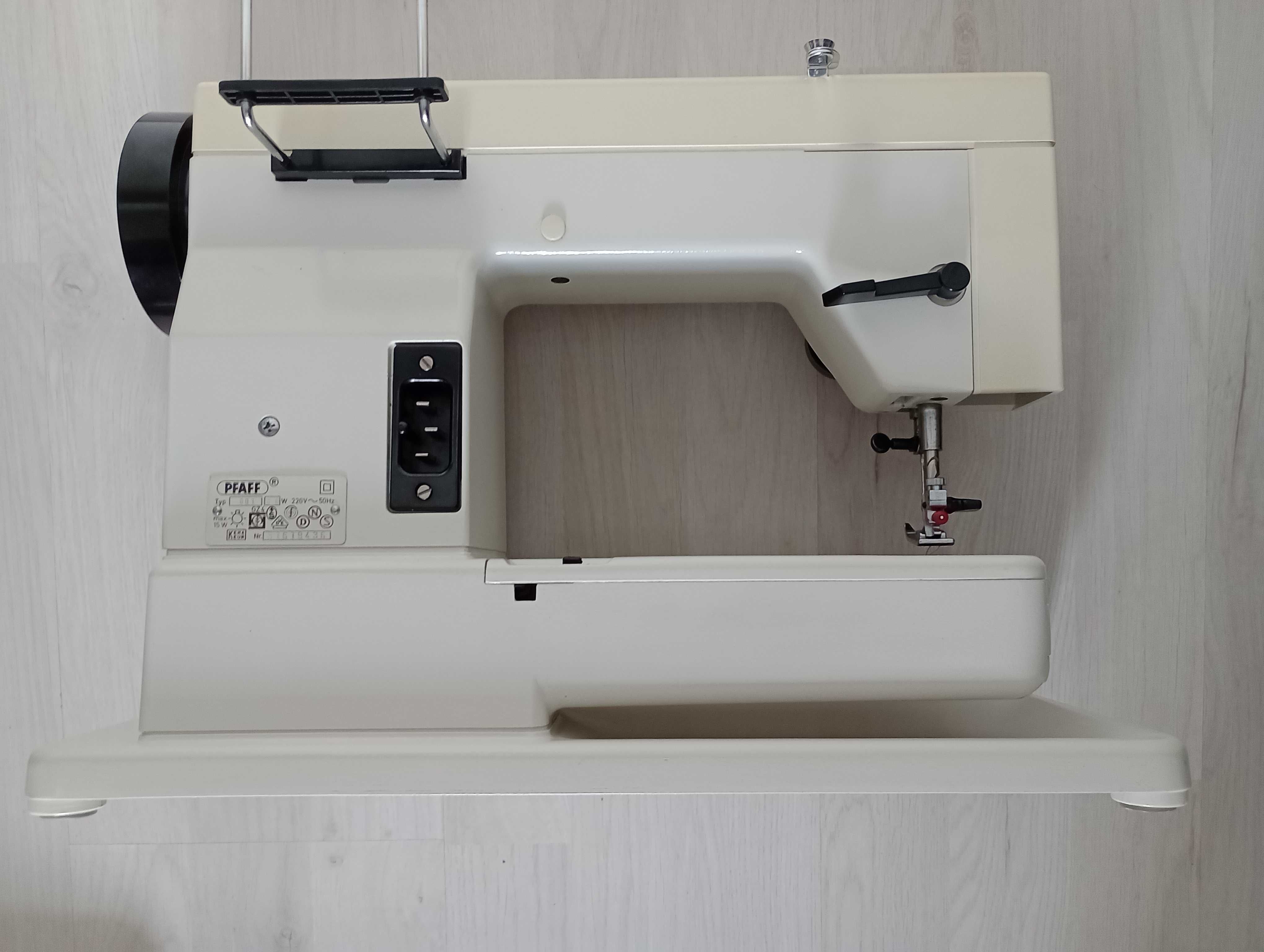 Швейная машинка Pfaff Hobbymatic 801