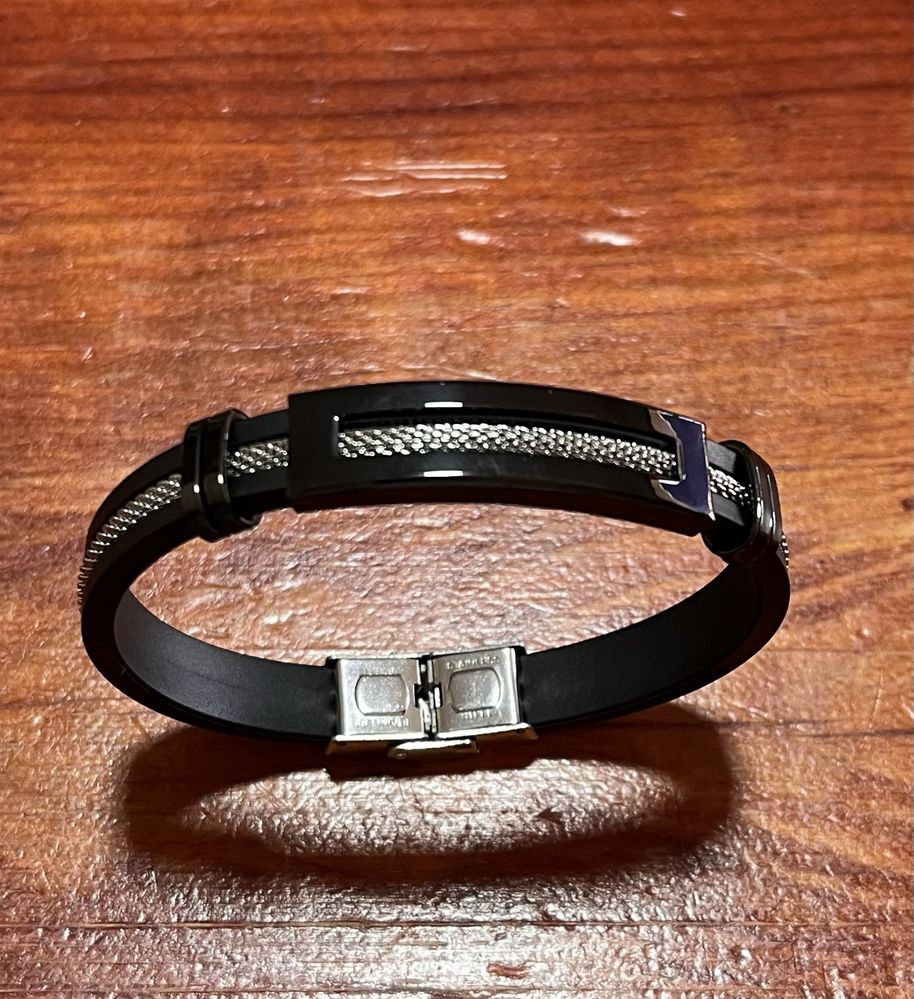 Pulseiras Aço e Pele sintética (novas)