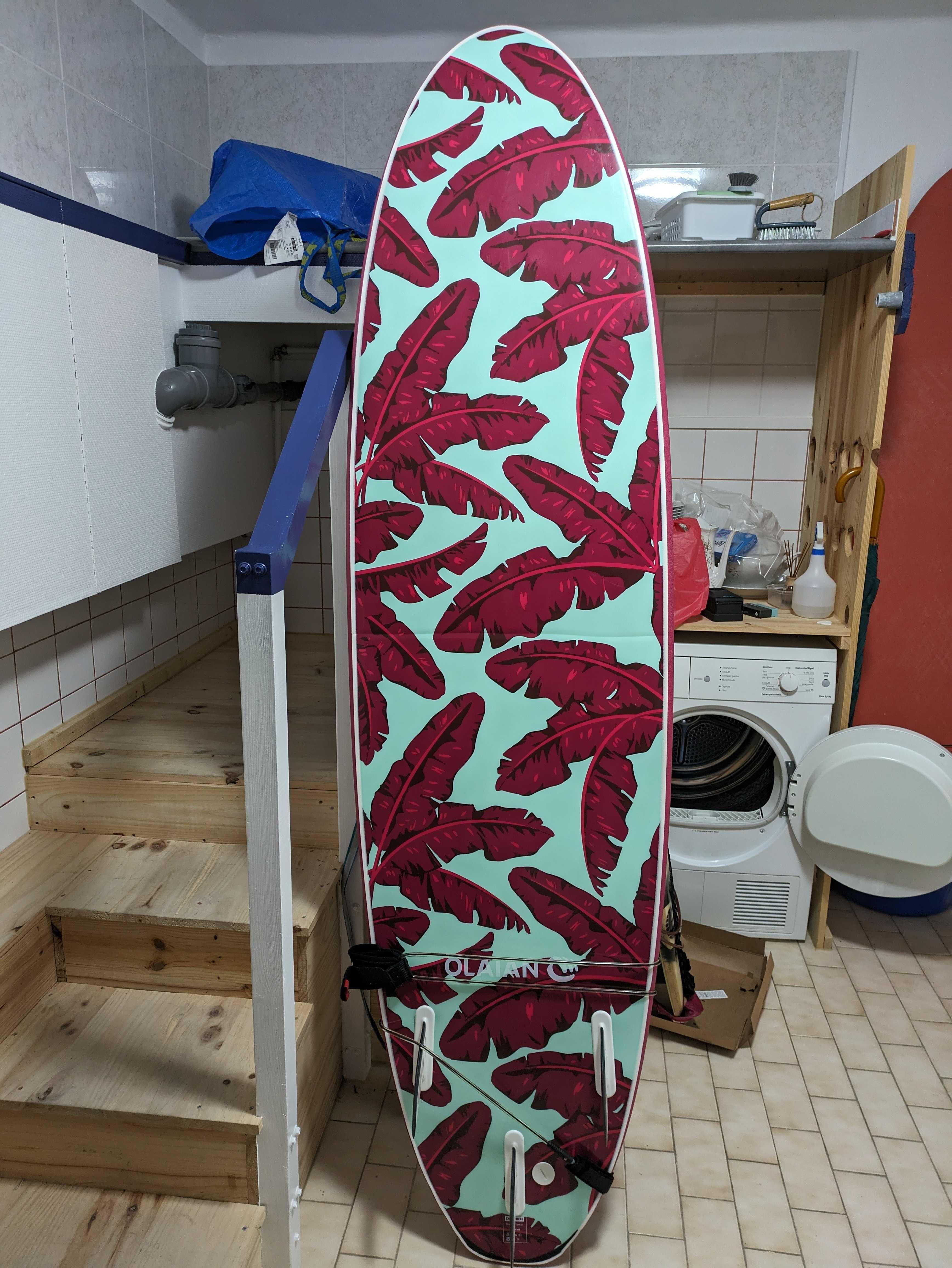 Prancha de surf de espuma partida, damaged softtop surfboard