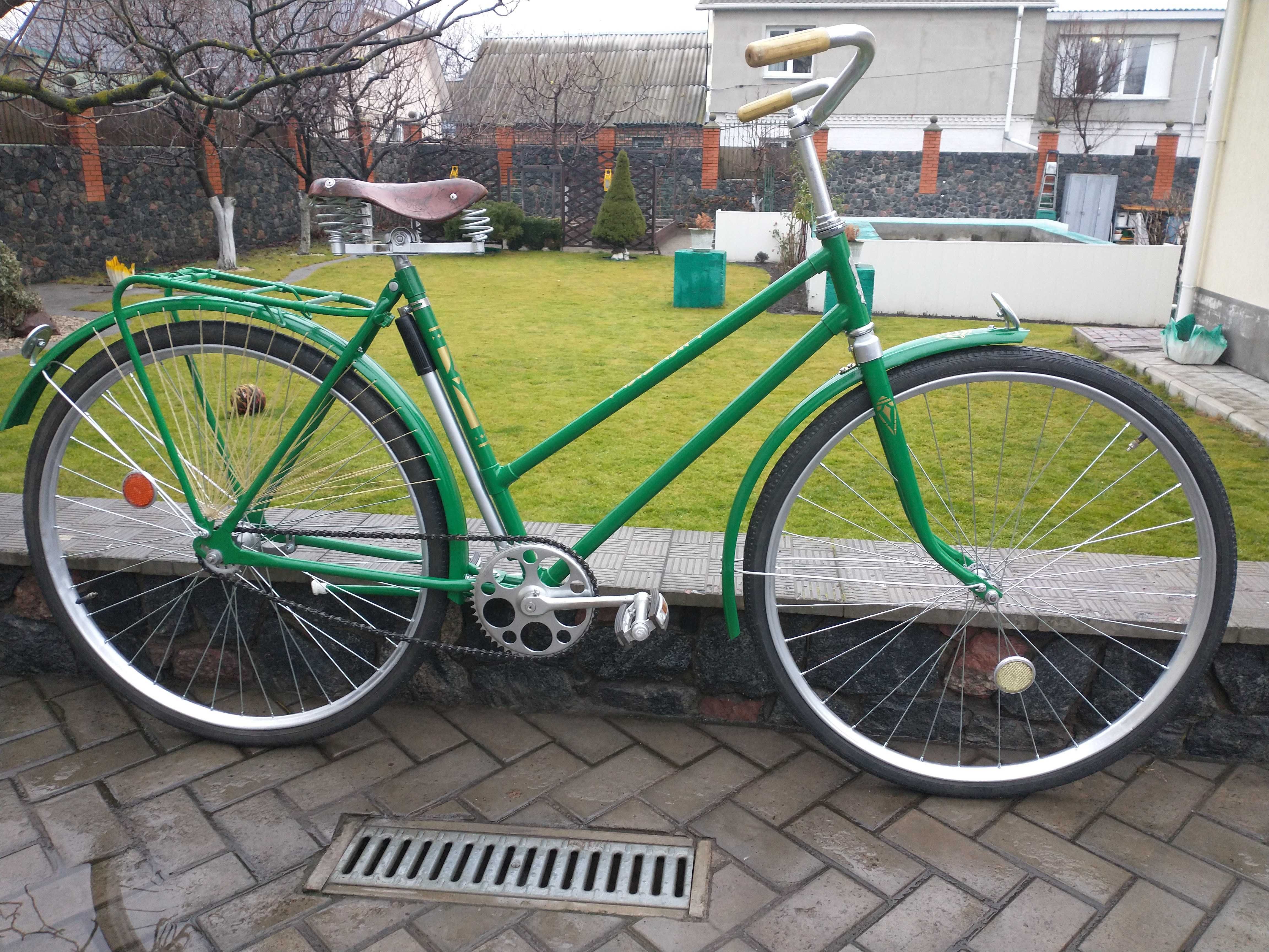 Продам женский велосипад ЗИФ 1977 год
