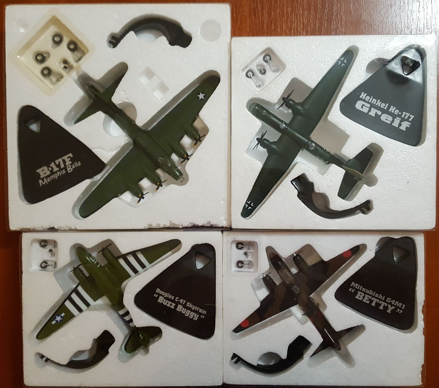 Моделі Літаків Метал Atlas 1/144