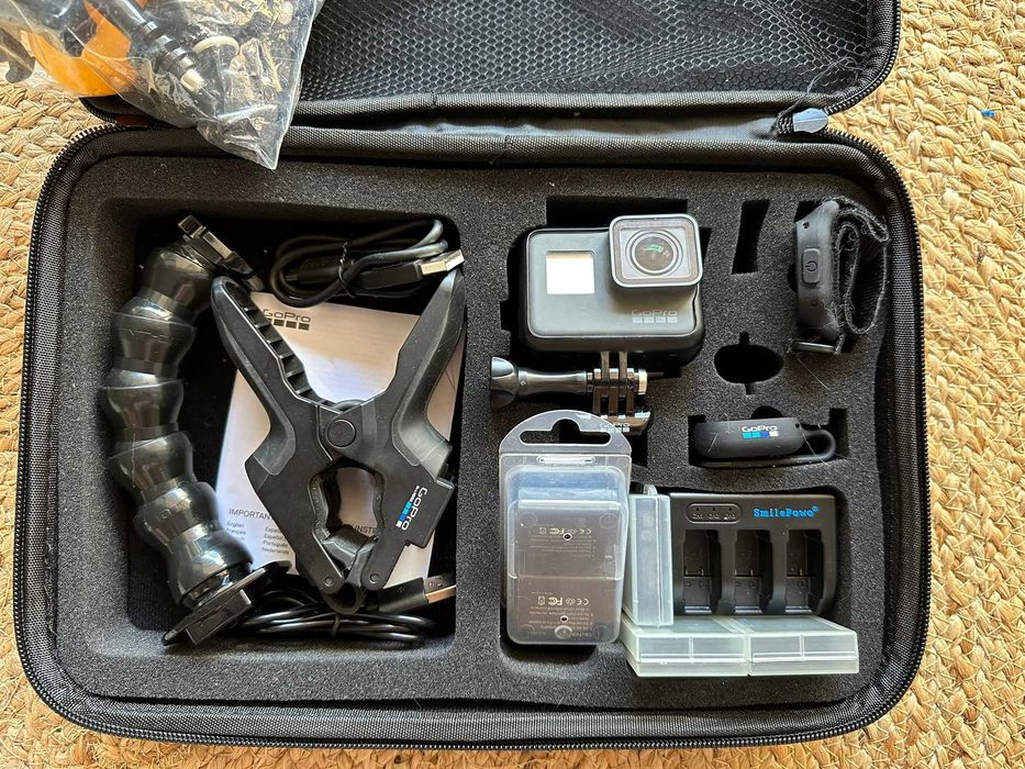 GoPro HERO 5 + Bolsa + Acessórios