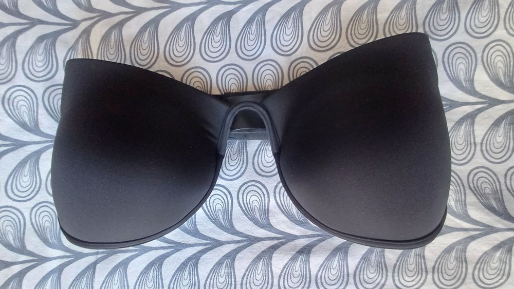 Sutiã balconette push up H&M - 85b
Estilo: Sutiã balconette
Estilo: Su