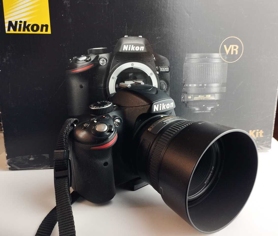 Nikon D3200 + AF-S Nikkor 50mm f/1.8 G